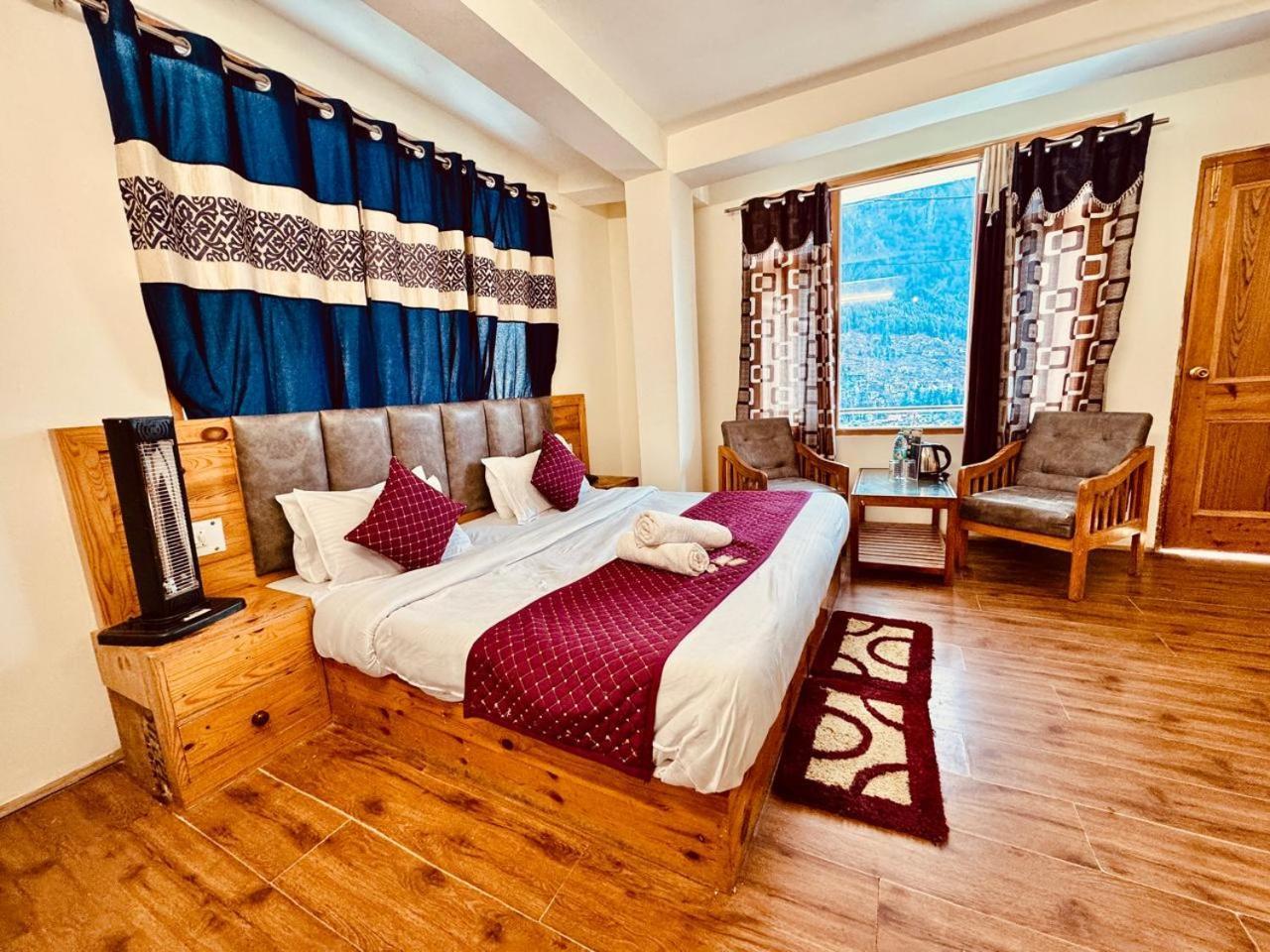 Royal Majestic View Point Lodge Manāli Exteriör bild